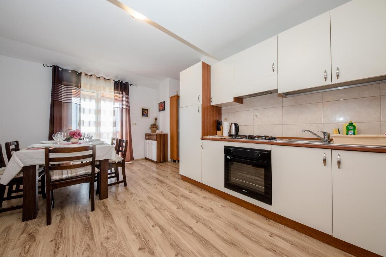 Apartments Šćerbe 3103 Mundanije Exterior foto